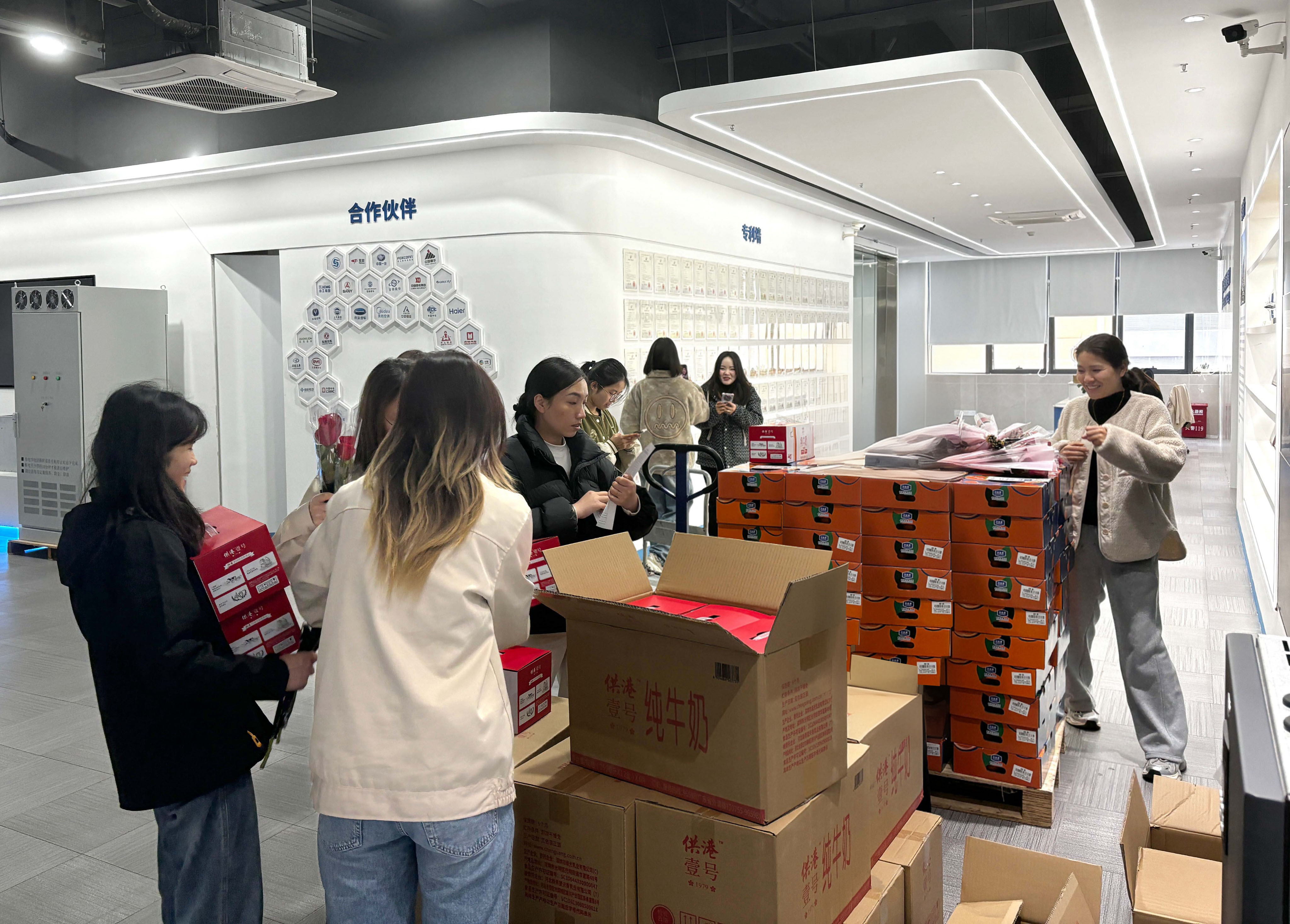 雅博app官网登录入口女神节特辑：巾帼不让须眉，女神节，愿快乐如影随形，绽放你的独特光芒！