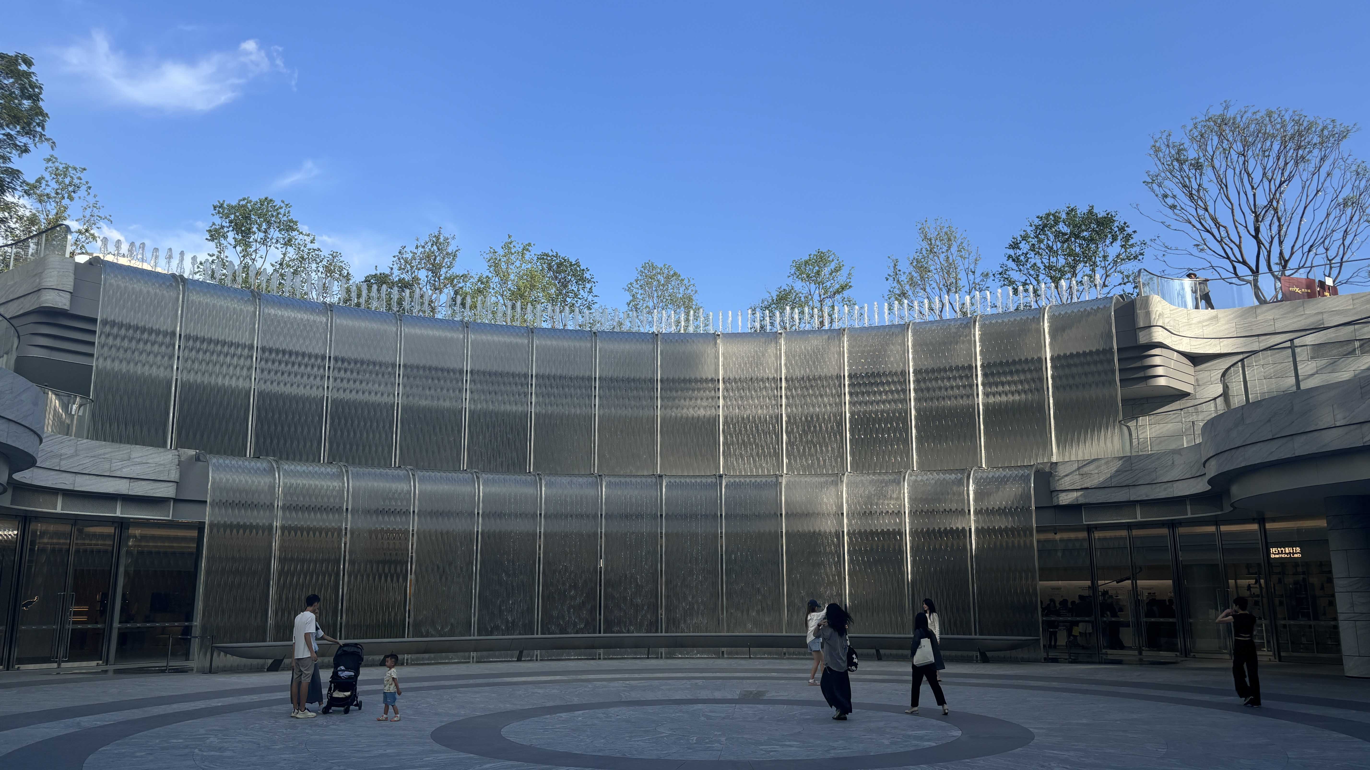 雅博app官网登录入口变频器:奏响深圳湾万象城音乐喷泉的“水之交响乐”! 雅博app官网登录入口变频器:奏响深圳湾万象城音乐喷泉的“水之交响乐”!